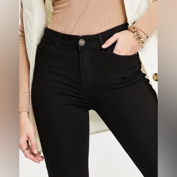 NWT- RIVER ISLAND 90’s MINIMAL FLARE BLACK JEANS- SIZE 12 - Picture 3 of 6